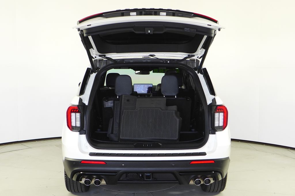 Thumbnail: 2025 Ford Explorer - 10