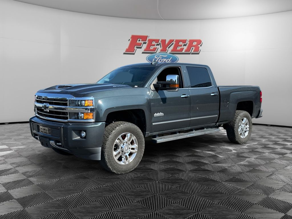 Gray (Graphite Metallic) 2019 Chevrolet Silverado 2500HD Pickup Truck Four-Wheel Drive 6-Speed Automatic