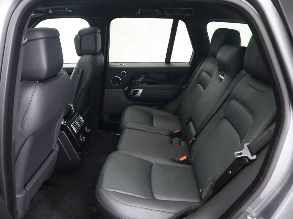 Thumbnail: 2021 Land Rover Range Rover - 21