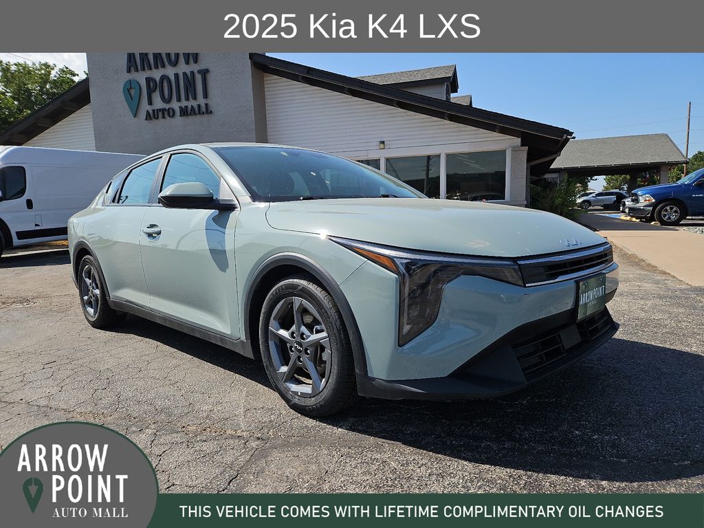  2025 Kia K4 LXS FWD   