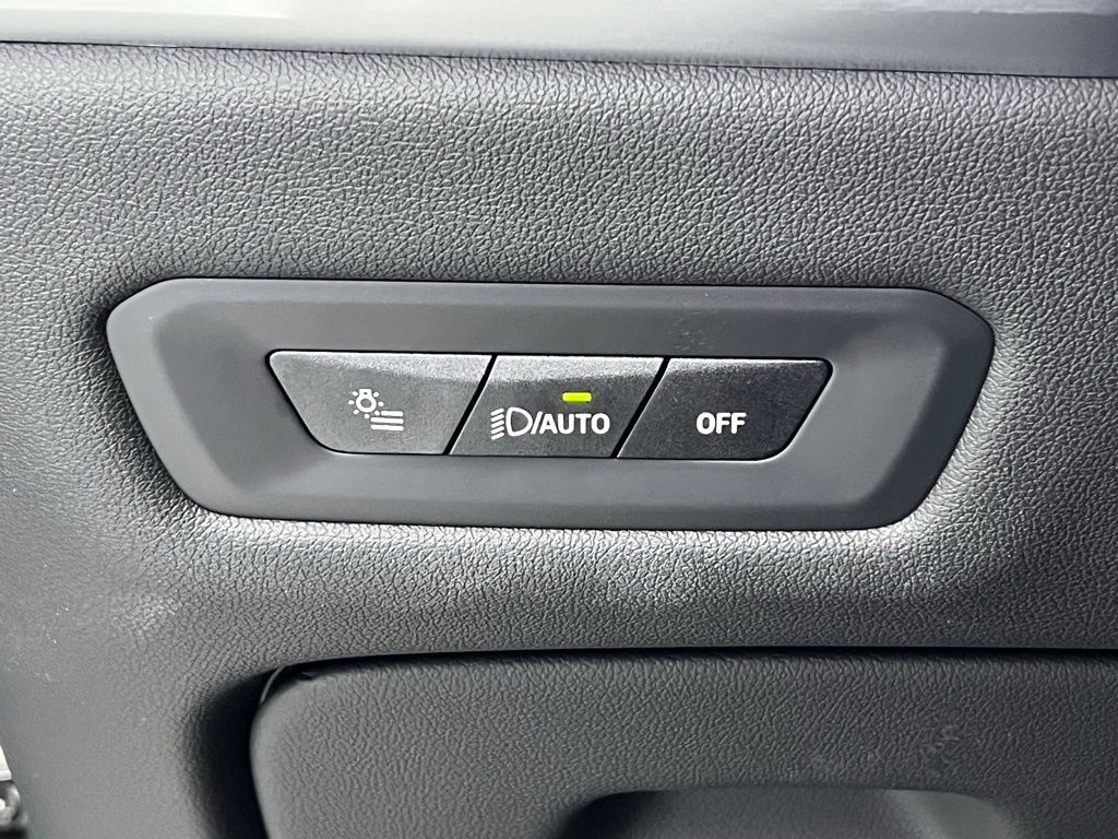 Thumbnail: 2026 BMW X5 - 20