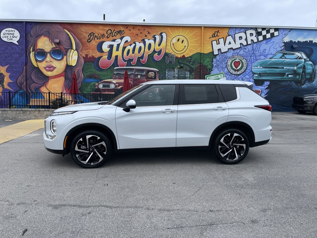 Used 2024 Mitsubishi Outlander SUV