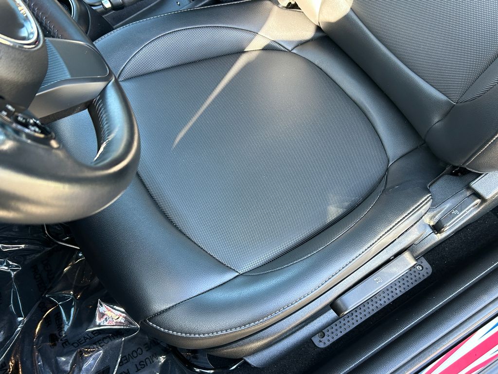 Thumbnail: 2022 MINI Cooper - 15