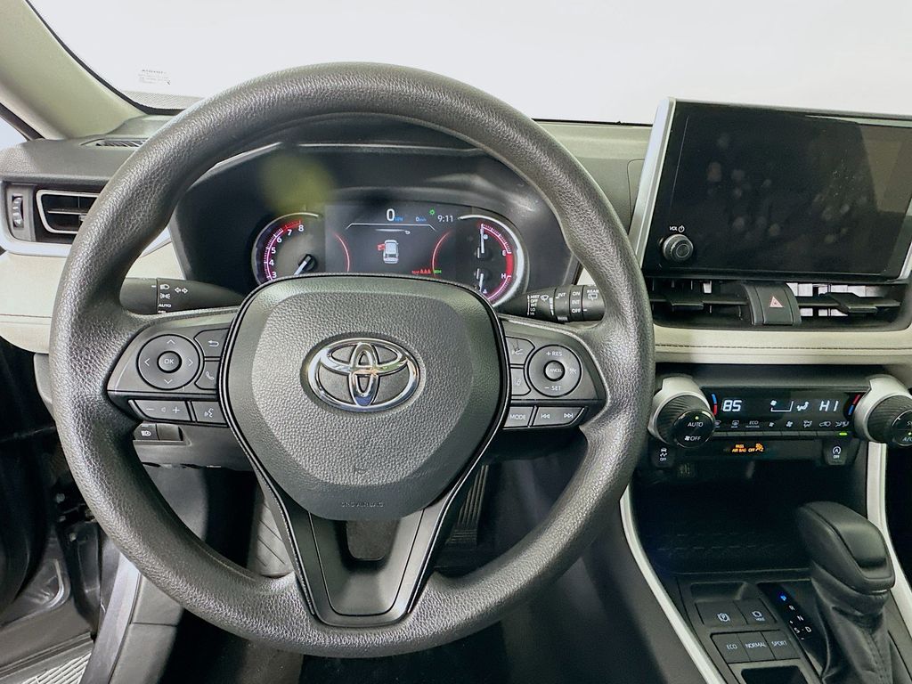 Thumbnail: 2024 Toyota RAV4 - 11