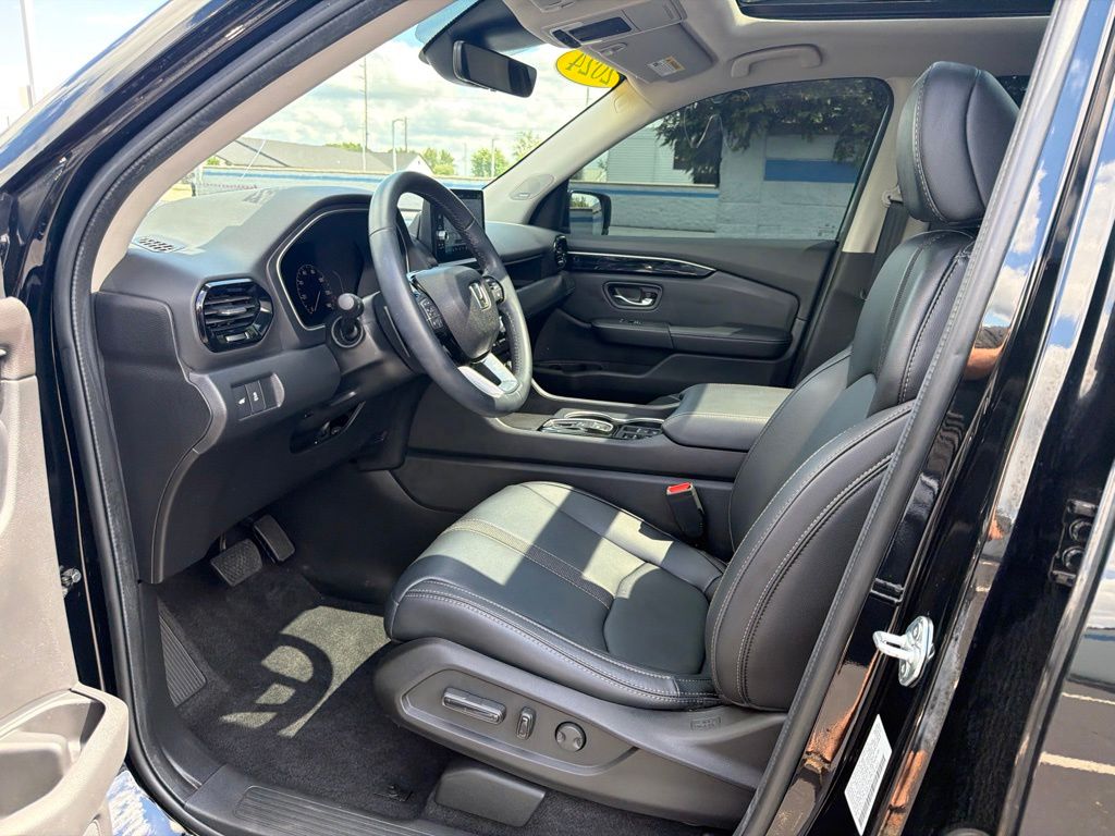 Thumbnail: 2024 Honda Pilot - 17