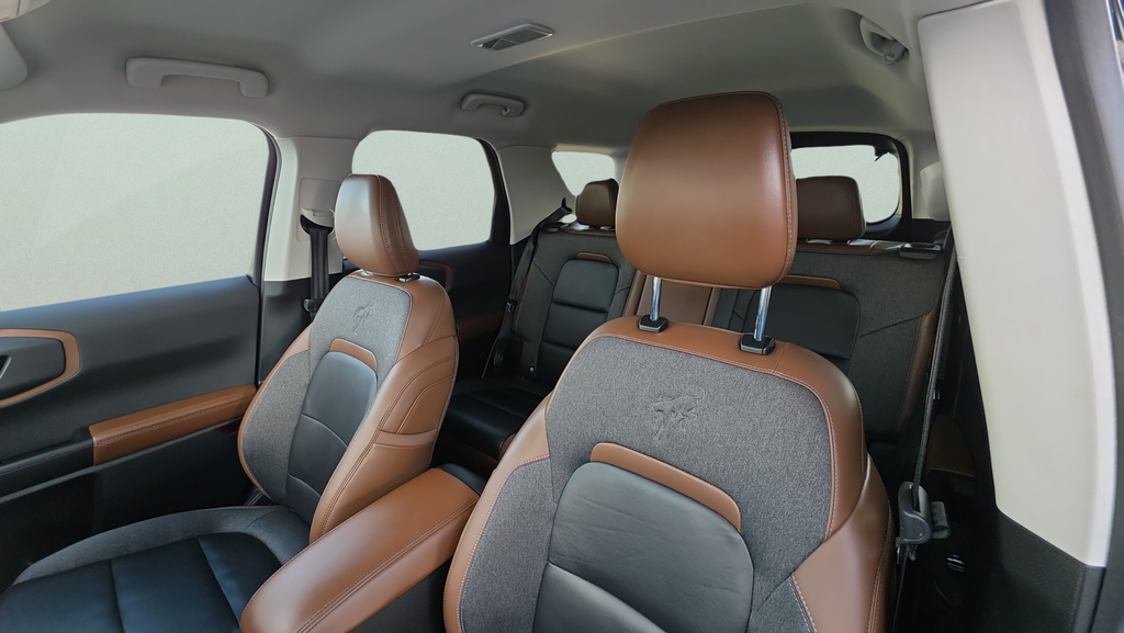 Certified Used 2023 Black Ford Outer Banks image 27