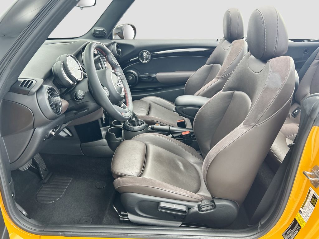 Thumbnail: 2016 MINI Cooper - 15