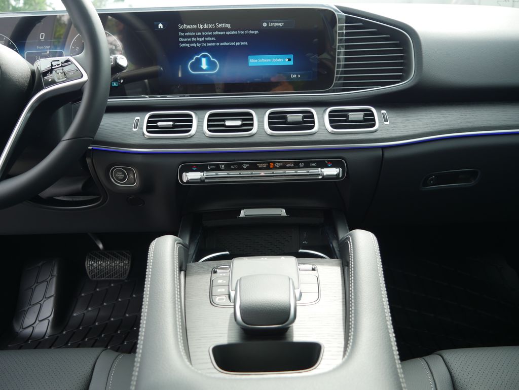 Thumbnail: 2026 Mercedes-Benz GLE - 24