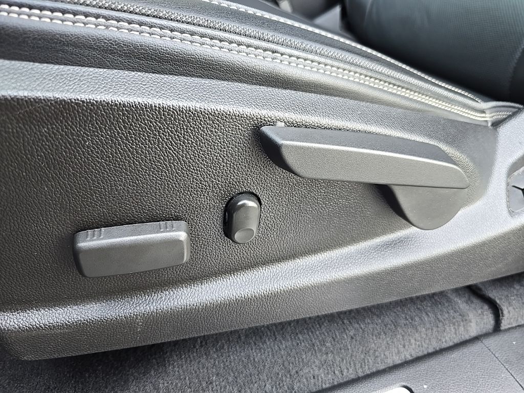 Thumbnail: 2022 GMC Canyon - 26