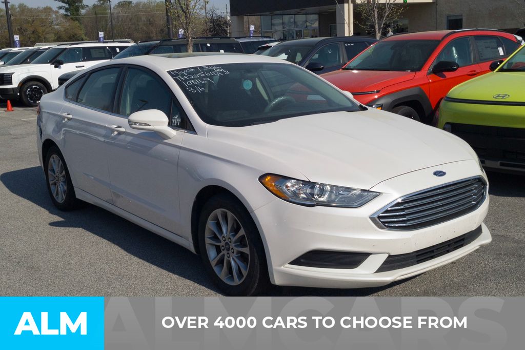 Used 2017 Ford Fusion SE with VIN 3FA6P0HD8HR282645 for sale in Florence, SC