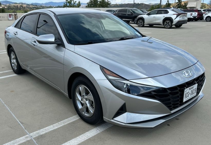 Used 2021 Hyundai Elantra SE 4D Sedan