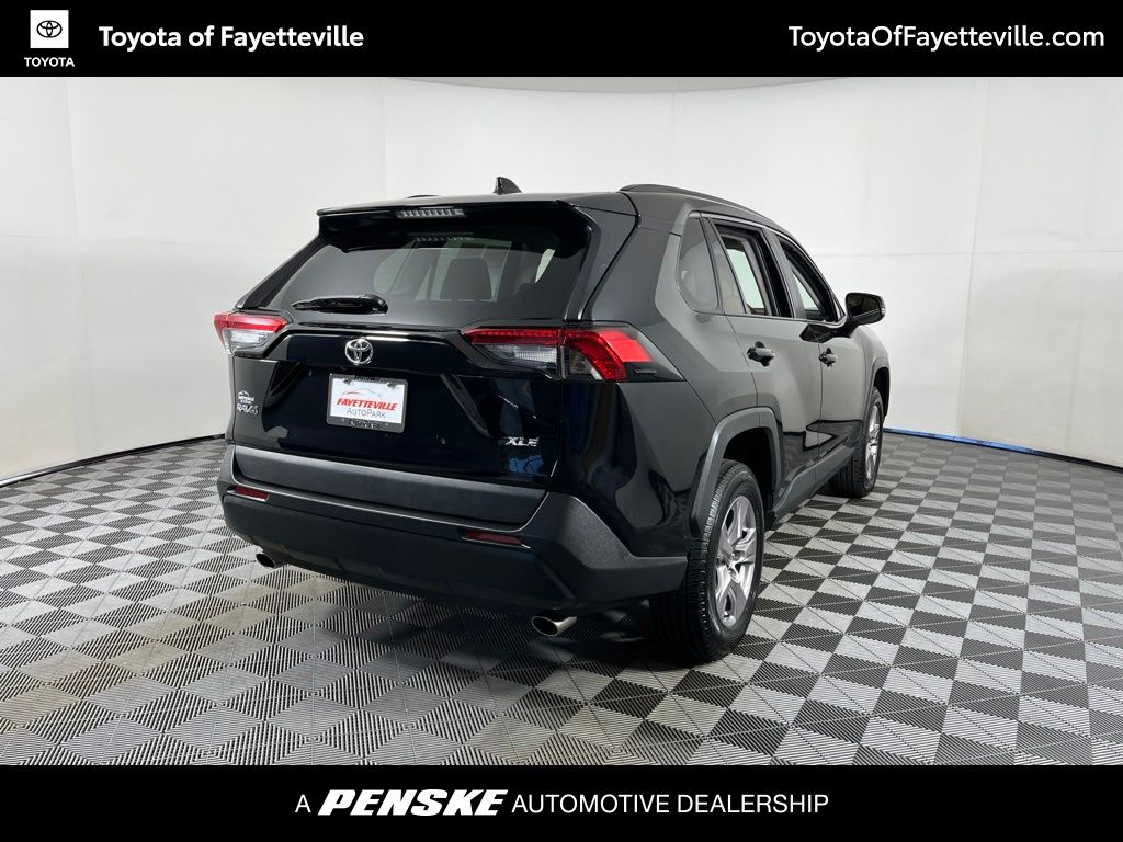 Thumbnail: 2025 Toyota RAV4 - 17