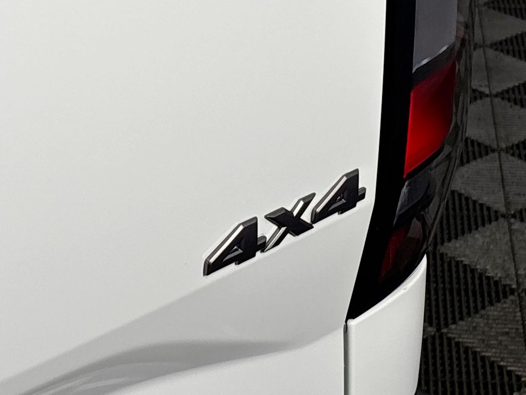 2023 Nissan Frontier S