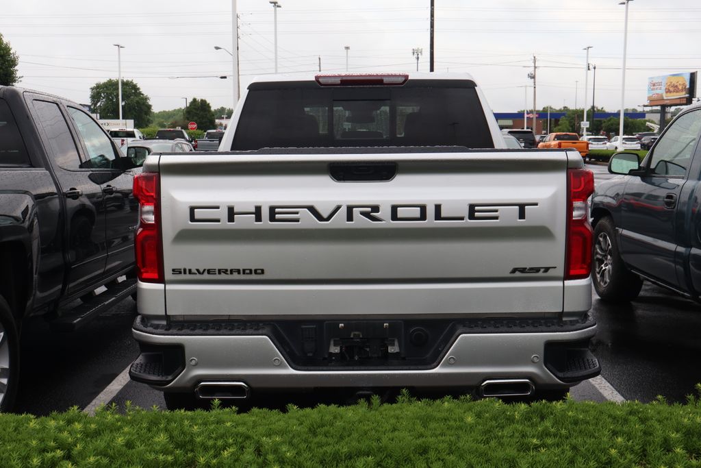 2022 Chevrolet Silverado 1500 RST 8