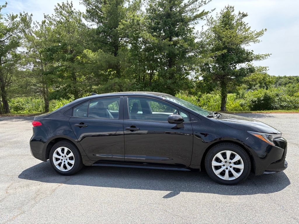 Midnight Black 2024 Toyota Corolla LE FWD Sedan Front-Wheel Drive Continuously Variable Transmission