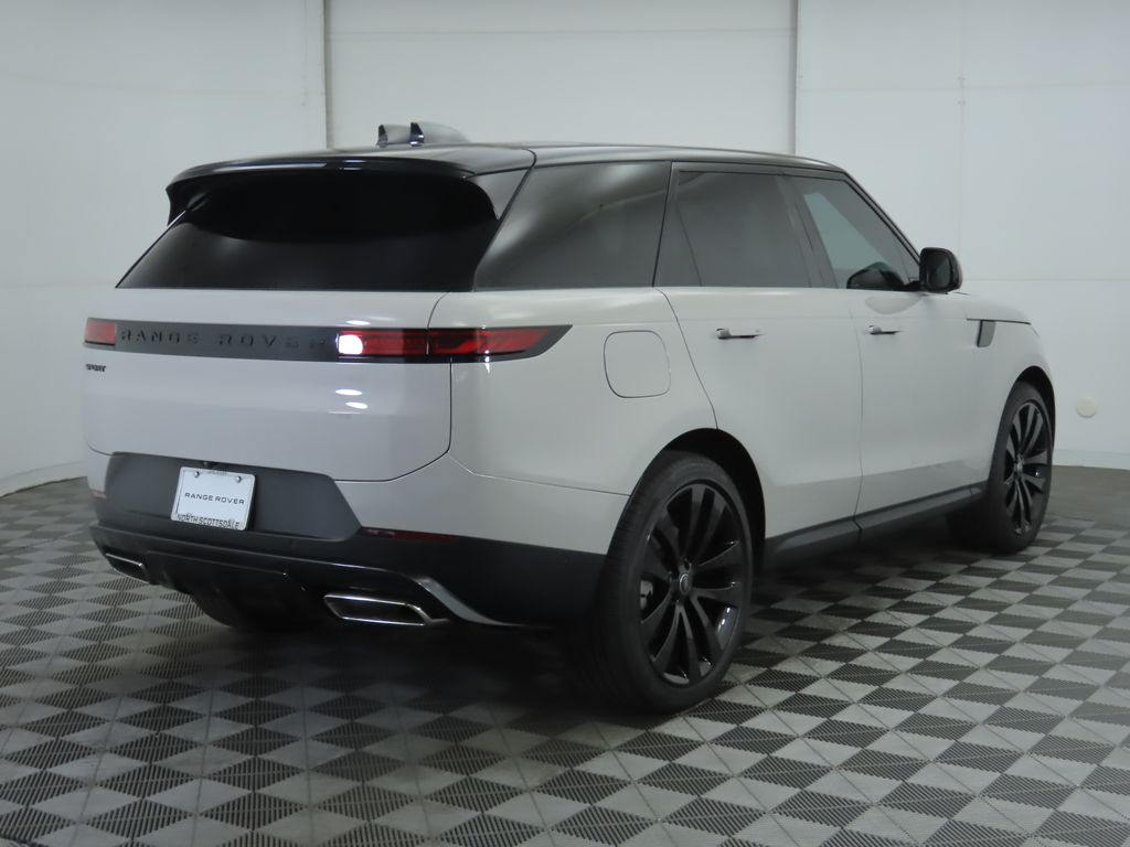 Thumbnail: 2025 Land Rover Range Rover Sport - 5