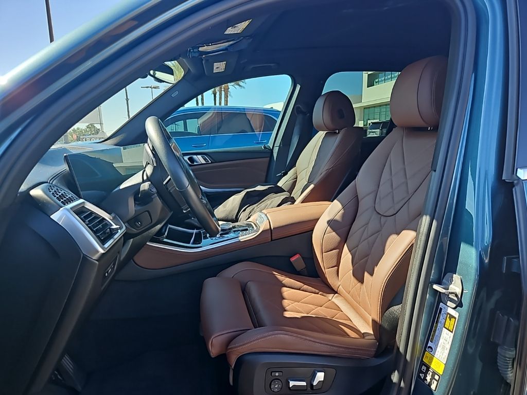 Thumbnail: 2024 BMW X5 - 8
