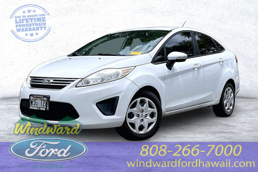  2013 Ford Fiesta SE   