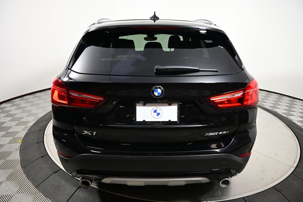 2021 BMW X1 xDrive28i 4