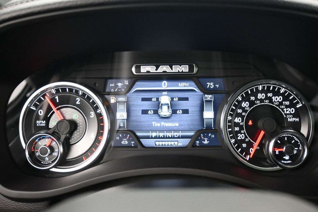 Used 2024 Diamond Black Crystal Pearlcoat Ram Laramie image 29