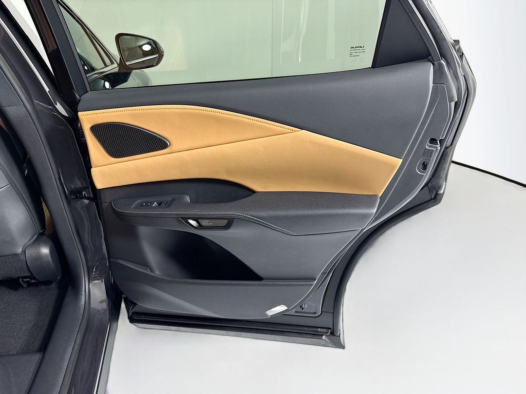 Thumbnail: 2025 Lexus RX - 27