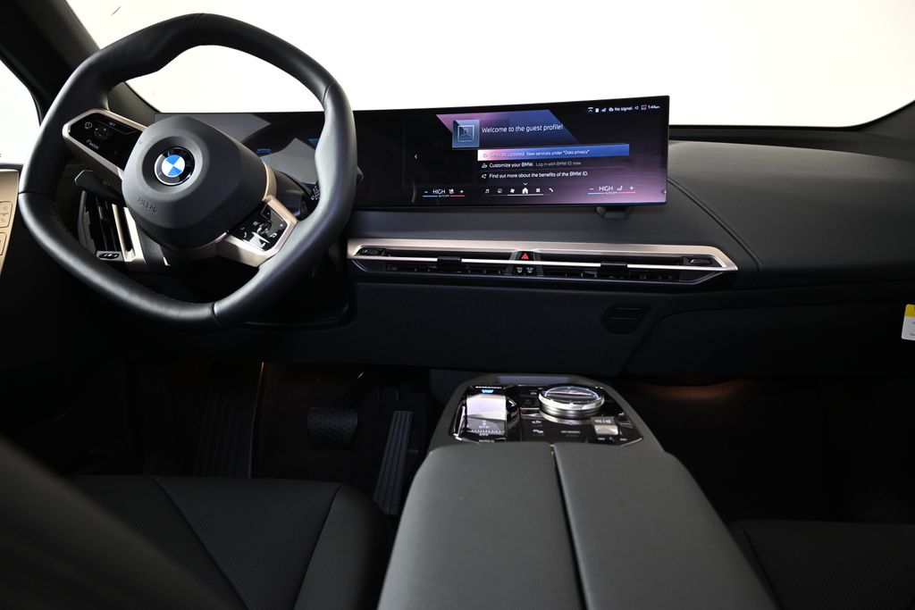 Thumbnail: 2026 BMW iX - 16