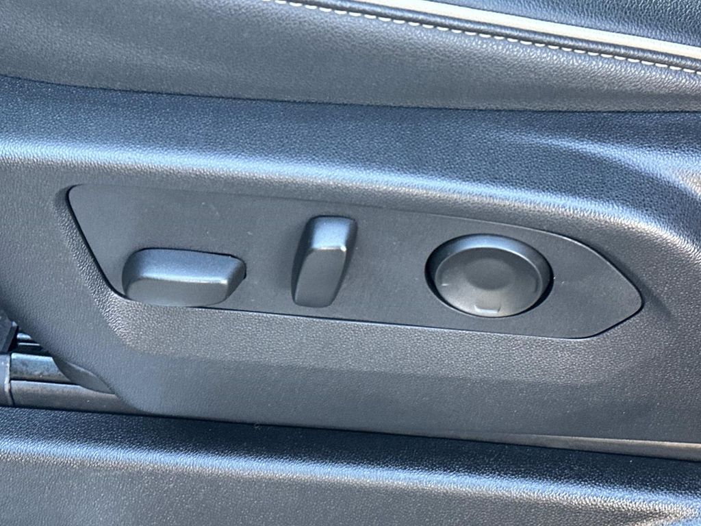 Thumbnail: 2024 Chevrolet Tahoe - 29