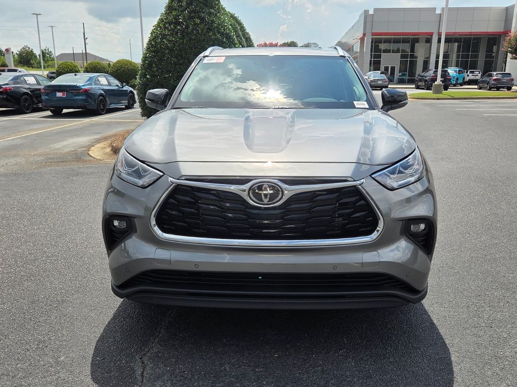 New 2026 Toyota Highlander SUV