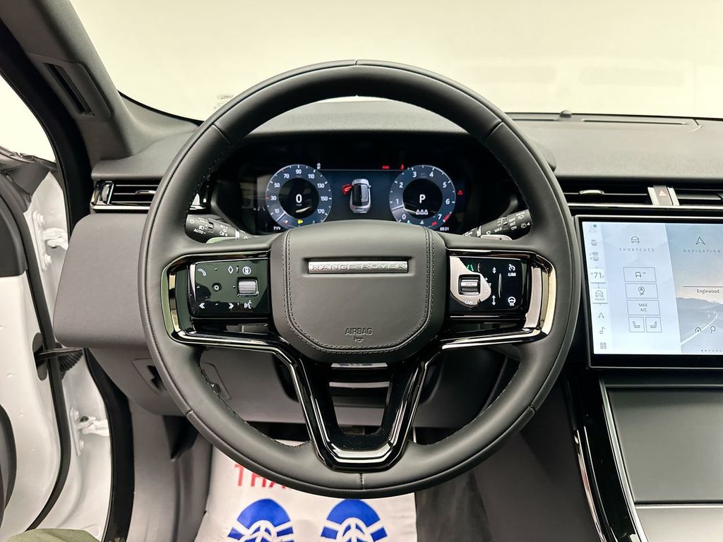 2025 Land Rover Range Rover Velar Dynamic SE 13