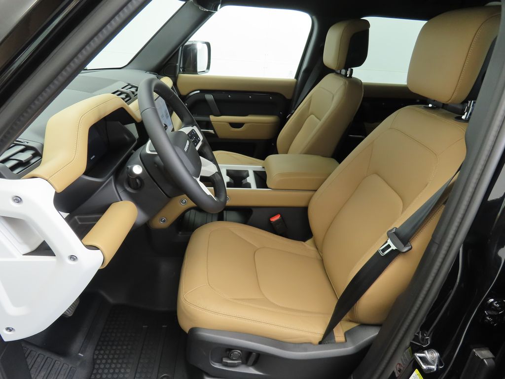 2025 Land Rover Defender 110 19