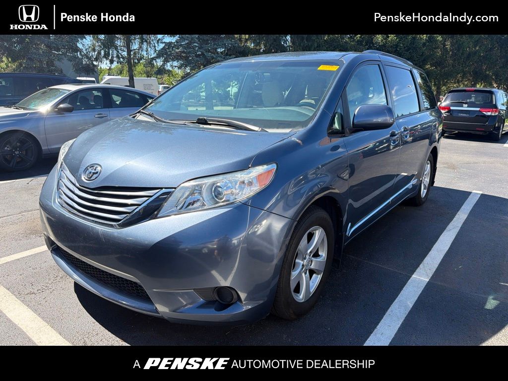 2016 Toyota Sienna LE -
                  Indianapolis, IN