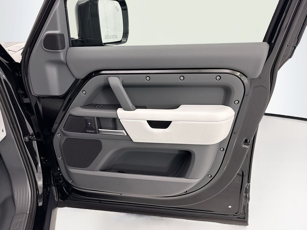 Thumbnail: 2026 Land Rover Defender - 24