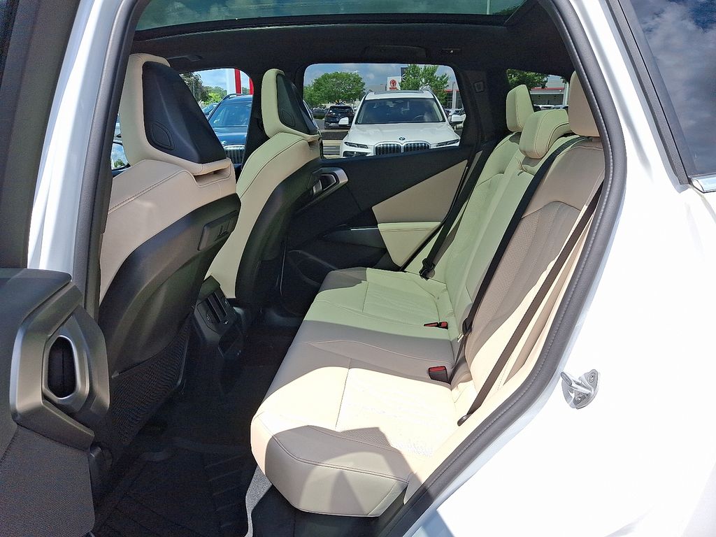 Thumbnail: 2026 BMW X3 - 5