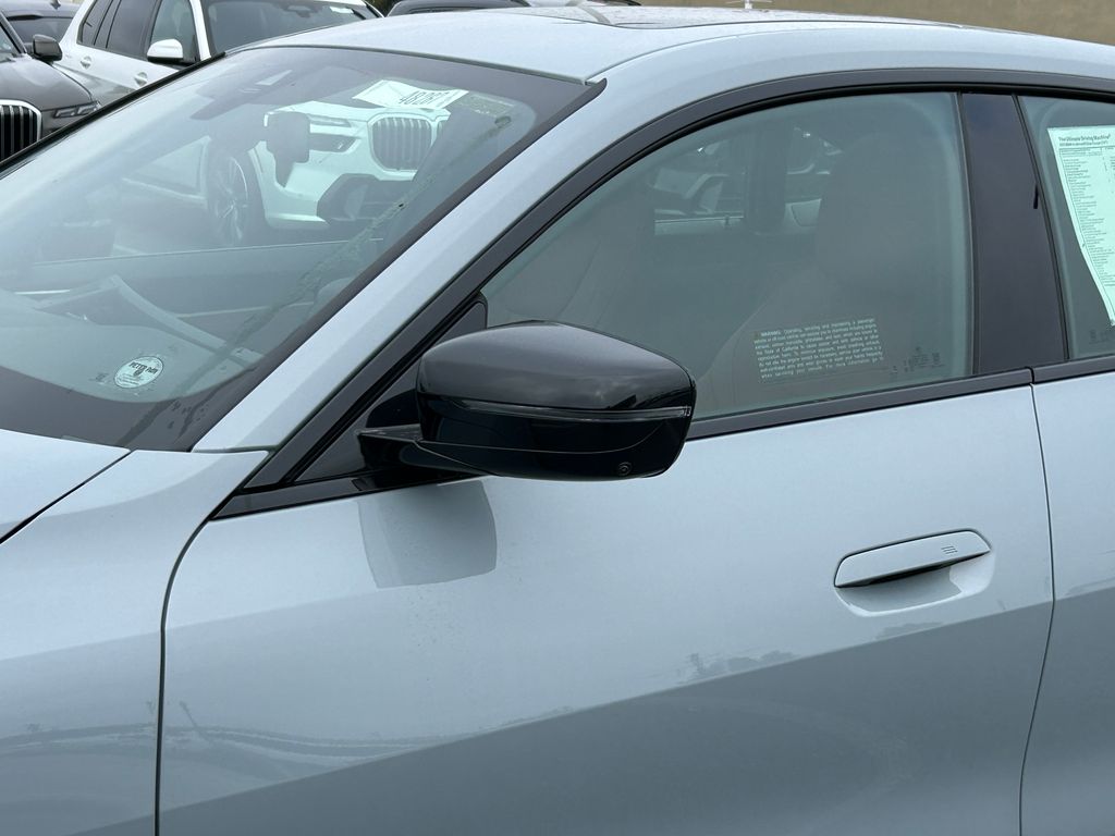 2025 BMW i4 eDrive40 10