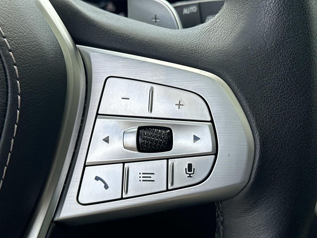 Thumbnail: 2024 BMW X7 - 27