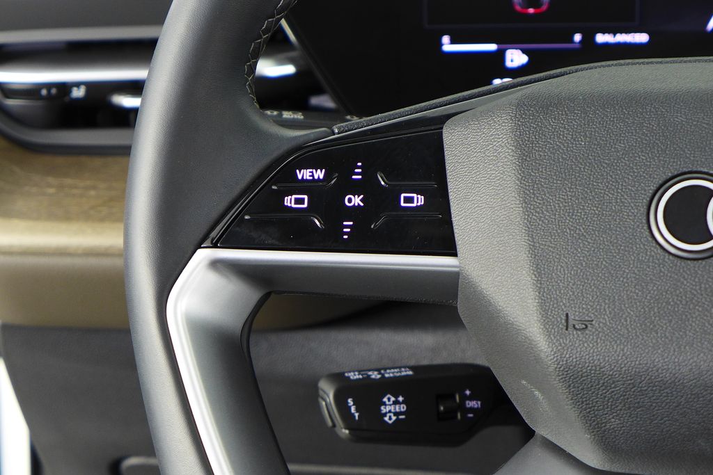 Thumbnail: 2025 Audi Q5 - 30