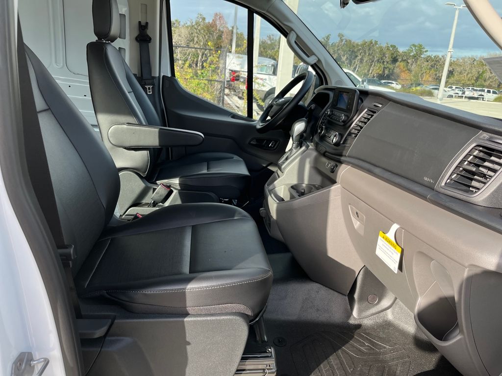 2025 Ford Transit Van Base - Photo 28