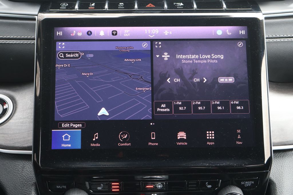 Thumbnail: 2024 Jeep Grand Cherokee - 16