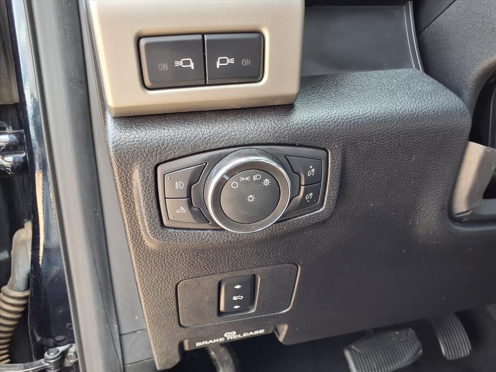 2021 Ford F-250SD Lariat Blue at Autostrade