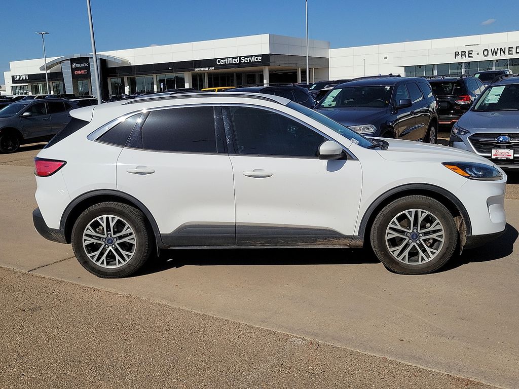 2020 Ford Escape SEL - 11