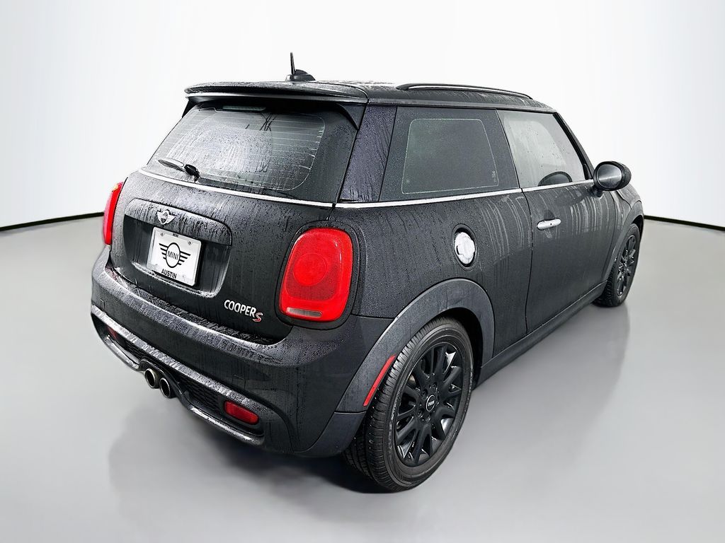 Thumbnail: 2017 MINI Cooper - 5