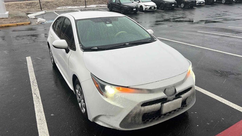 2021 Toyota Corolla LE FWD