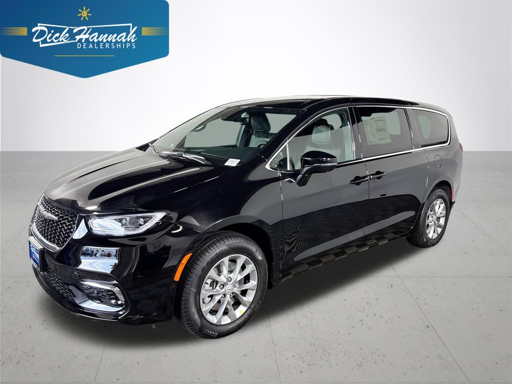 2026 Chrysler Pacifica Select AWD