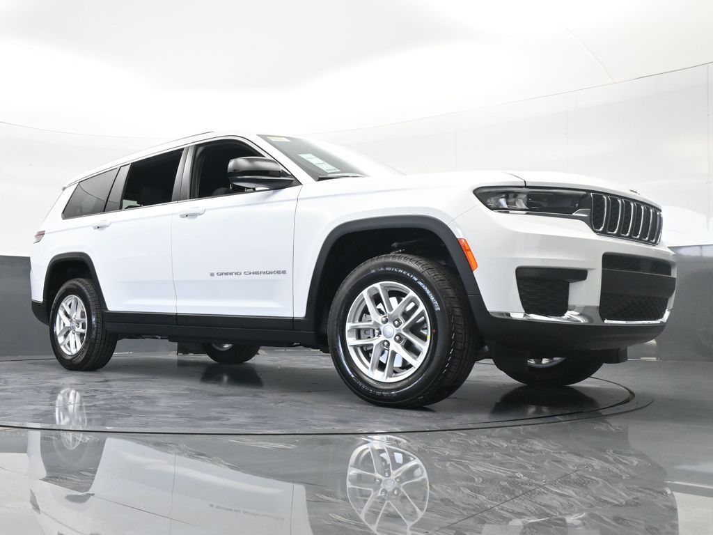 Used 2025 Bright White Clearcoat Jeep Laredo image 51