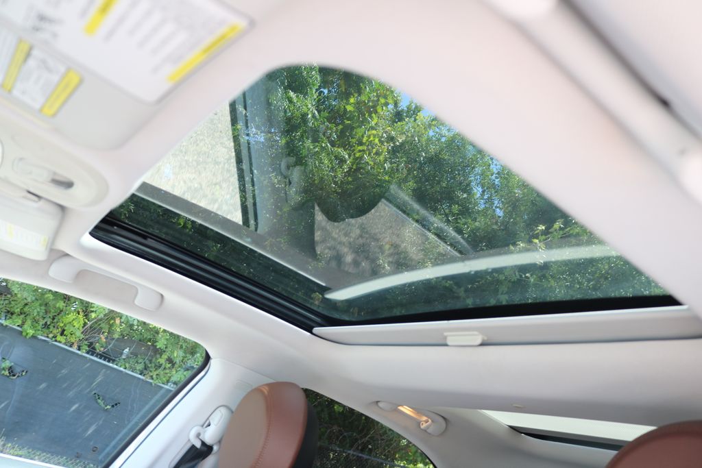 Used 2019 White FIAT Trekking Plus image 12