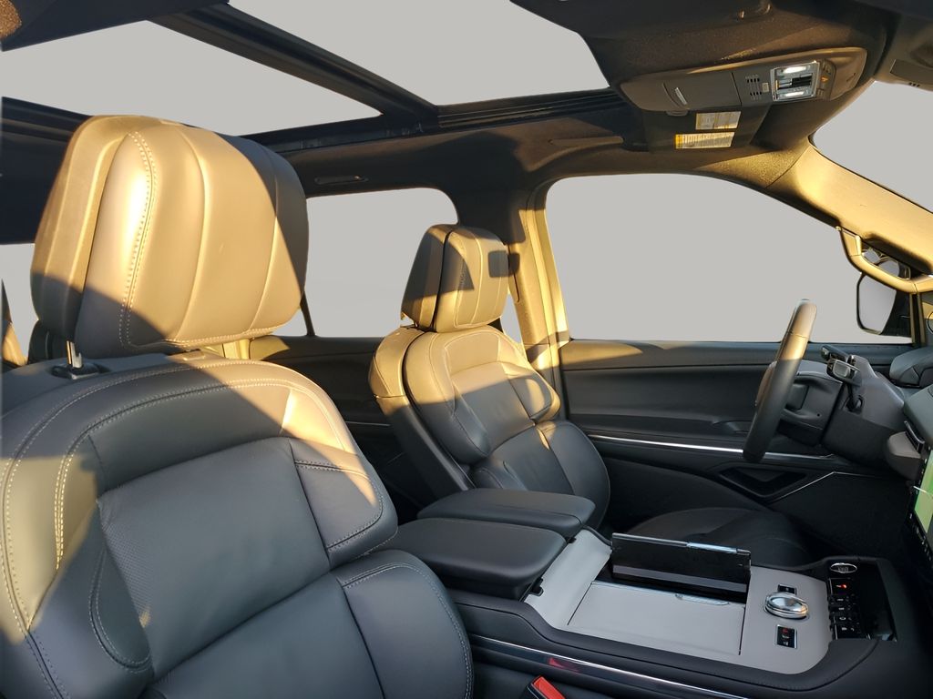 Used Car 2025 Lincoln Navigator L  Reserve For Sale Under $100,000 In Austin, Texas