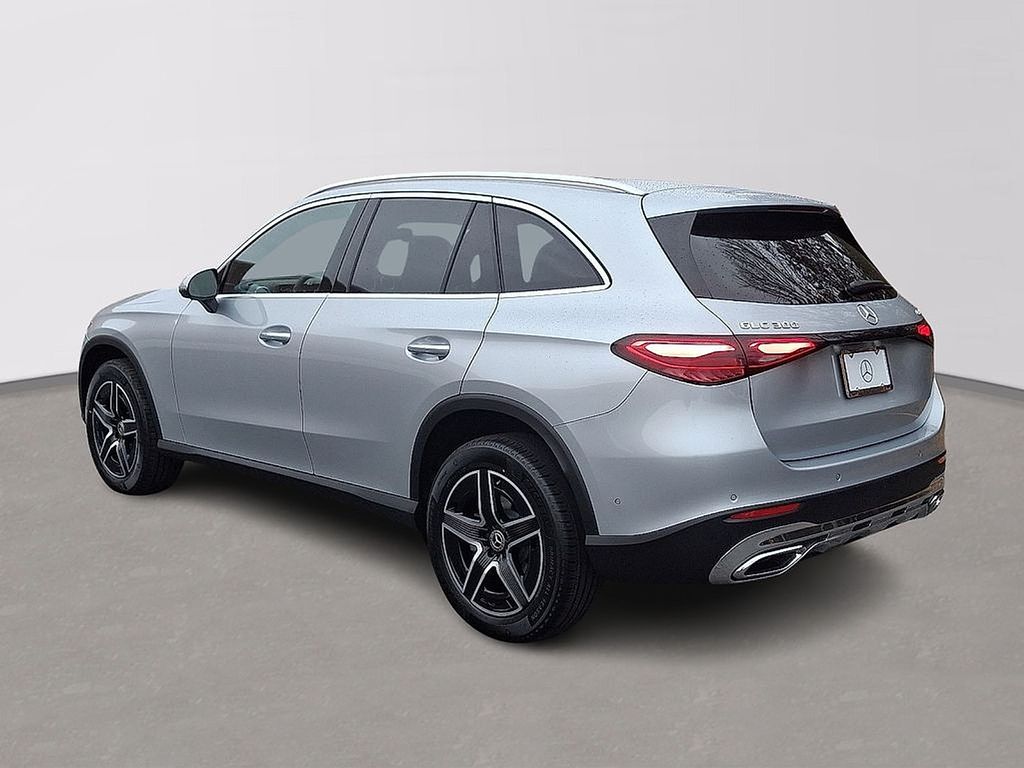 Thumbnail: 2026 Mercedes-Benz GLC - 4