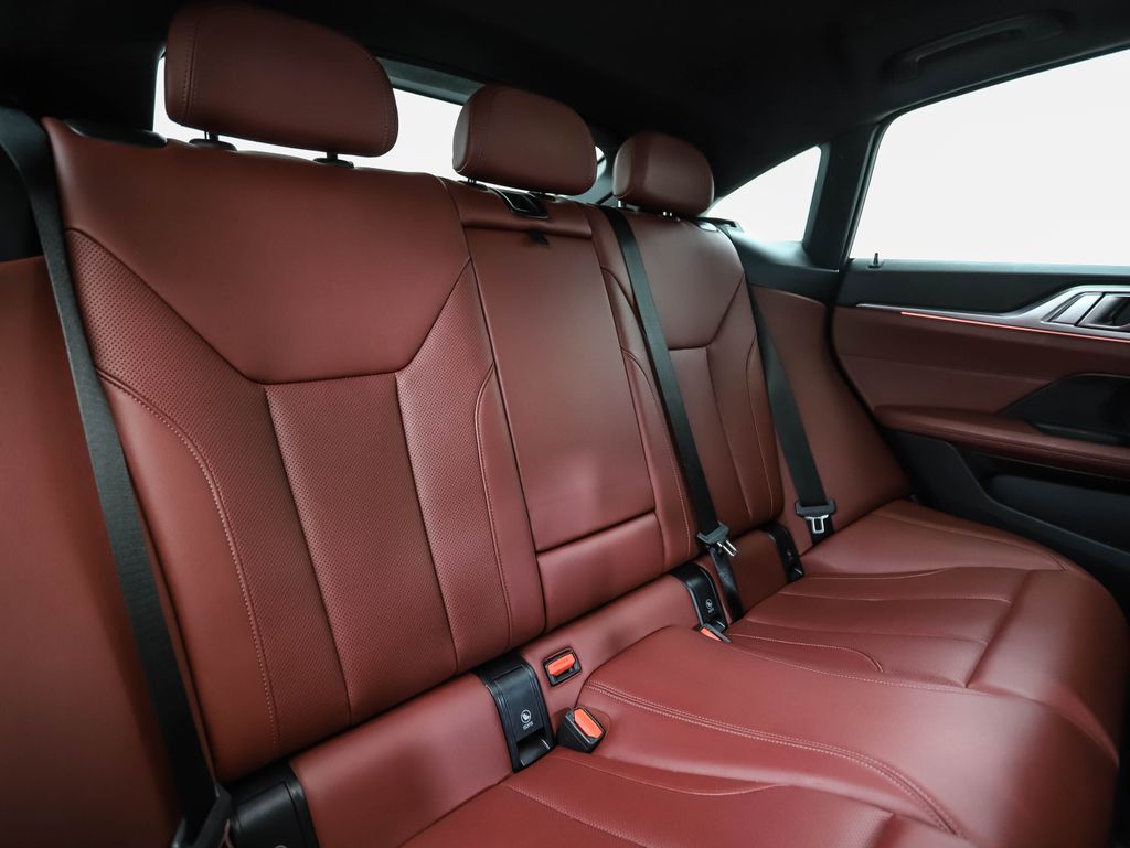 Thumbnail: 2022 BMW 4 Series - 28