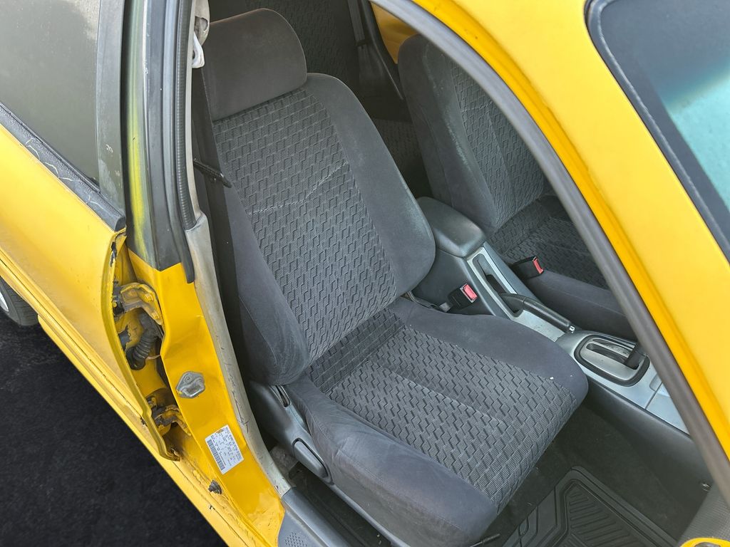 Thumbnail: 2002 Mazda Protege - 27