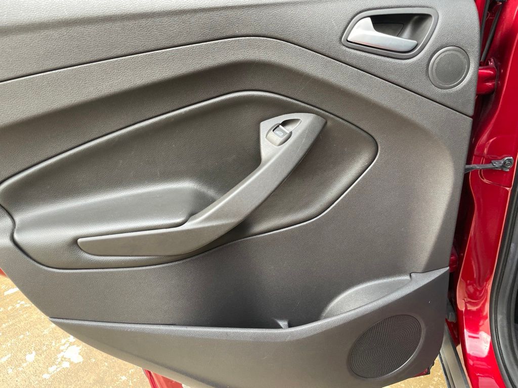 Used Car 2015 Ford Escape  Titanium For Sale Under $12,000 In Georgetown, Texas